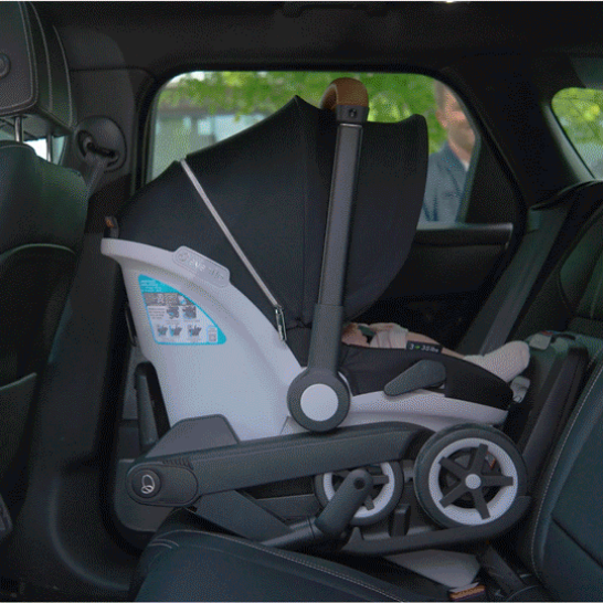 Your stylish car seat easily transitions from a stroller to secure car transport for your baby.