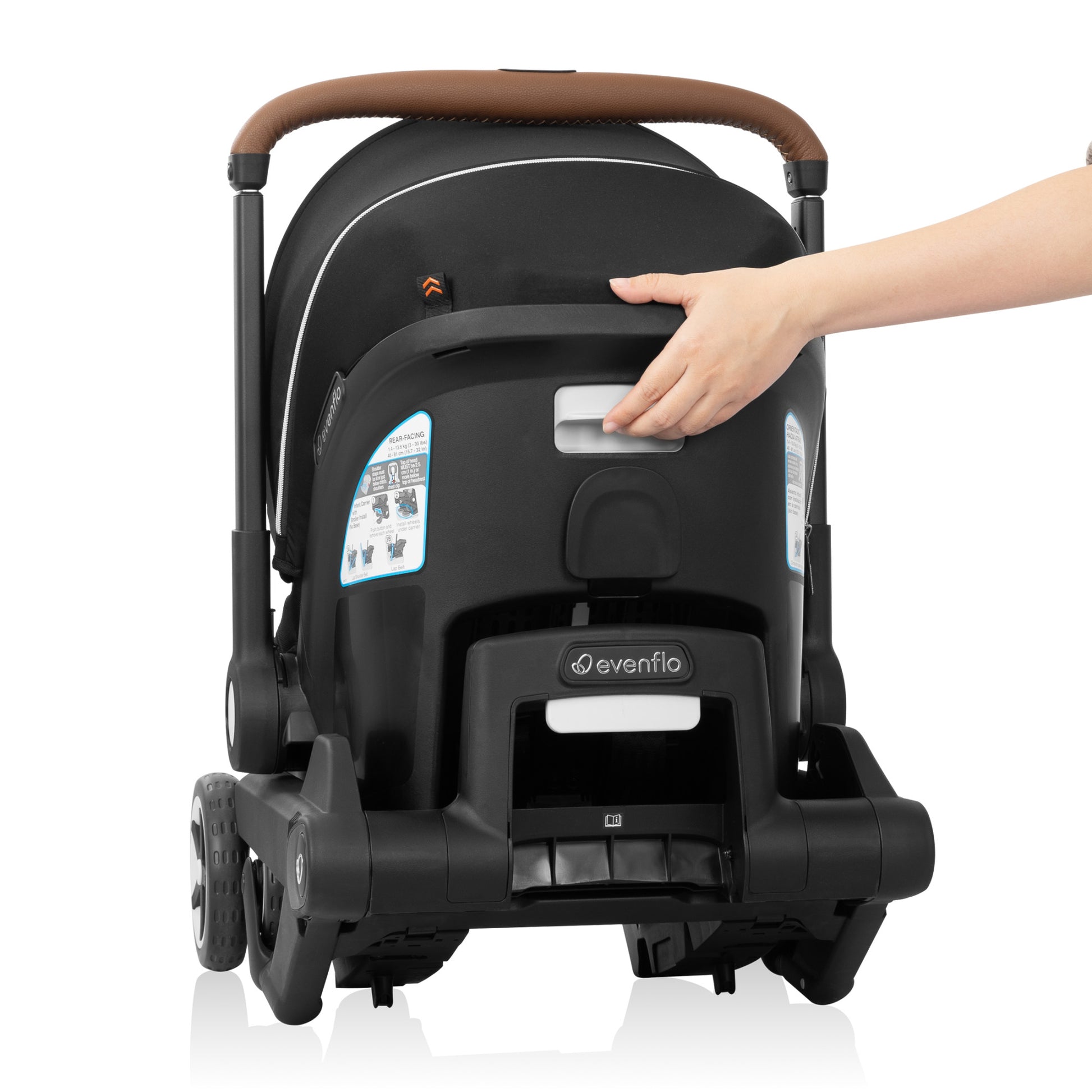 Quickly fold your stroller with one hand, making it simple to get in your car.